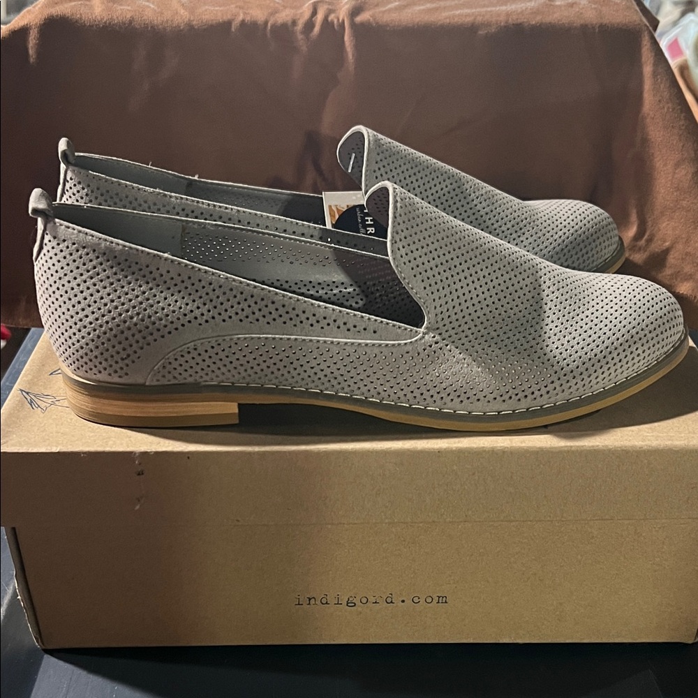 Indigo Ladies Slip-On Loafers - Light Gray - Picture 3 of 5